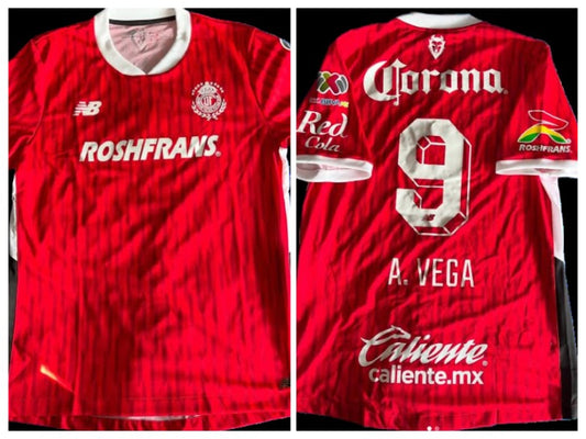 Toluca Alexis Vega Home Red 9